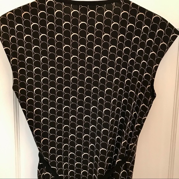 Nine West v-neck wrap top sleeveless geometric S - Picture 6 of 14